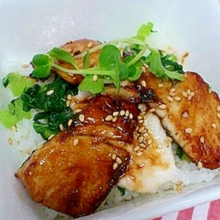 魚の生姜スパイ酢スタミナ丼